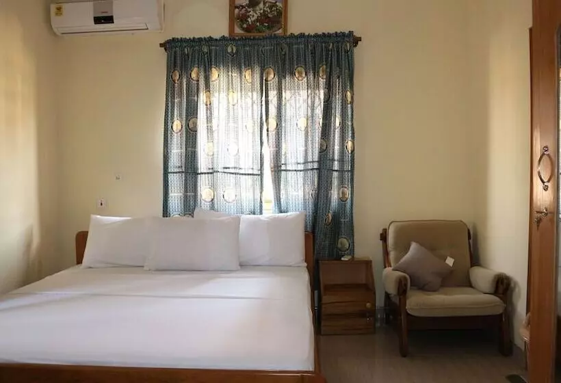 ペンション Ami Guest House