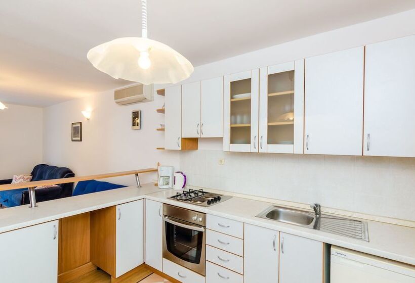 پانسیون Apartment & Rooms Villa Katarina