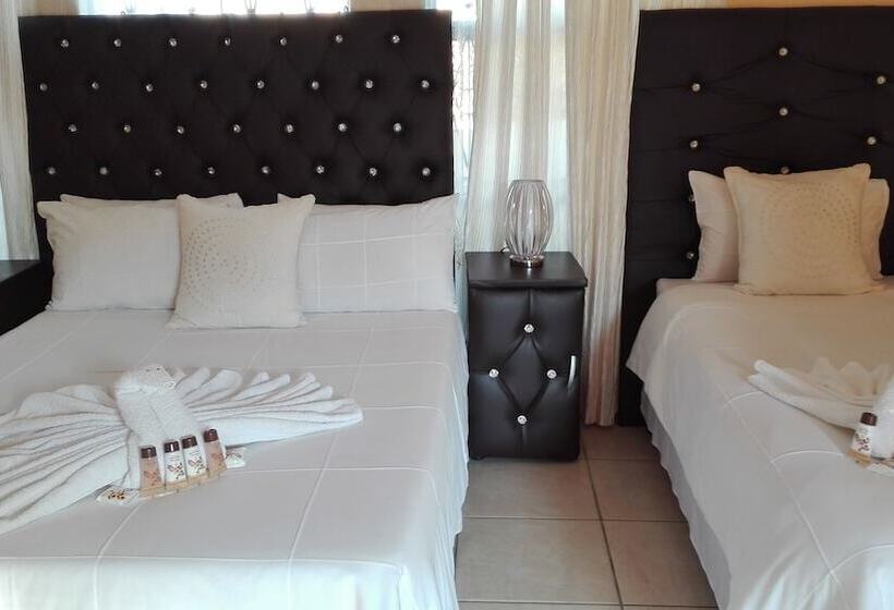 Pension Joezebel Guesthouse