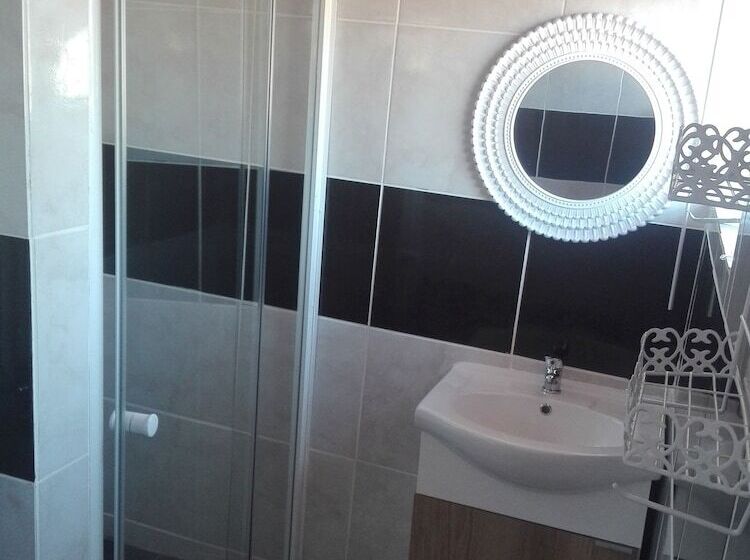 Pension Joezebel Guesthouse