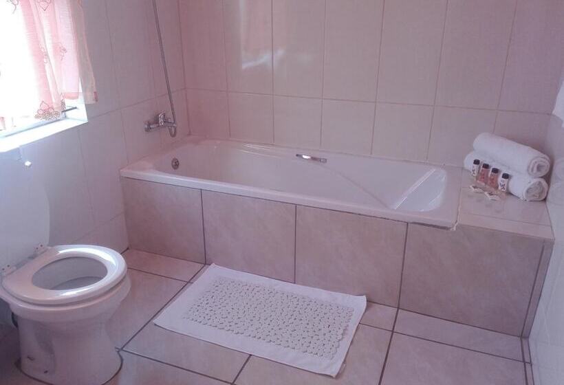 Pension Joezebel Guesthouse