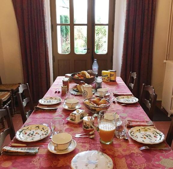 פנסיון Le Prieure D'orchaise