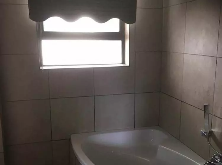 ペンション Metsi Matso Lodge