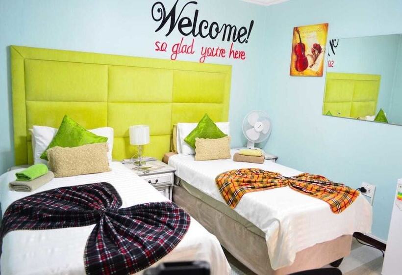 ペンション Unathi Guest Lodge