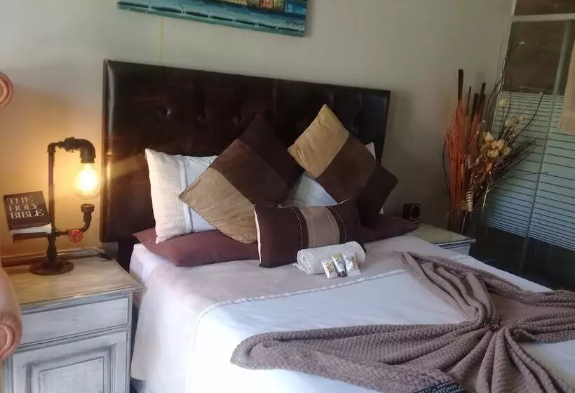 Majatalo Unathi Guest Lodge