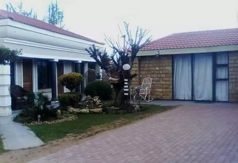 Majatalo Unathi Guest Lodge