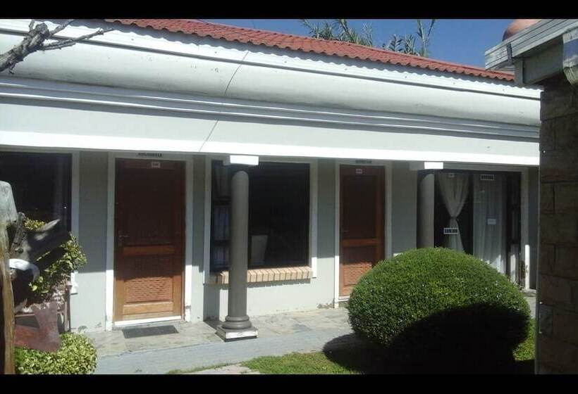 ペンション Unathi Guest Lodge