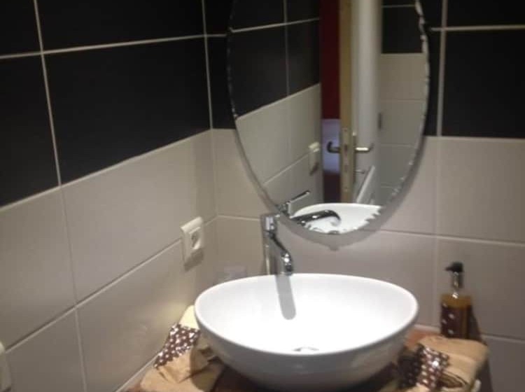 مبيت وإفطار Chambres D'hôtes Beluga