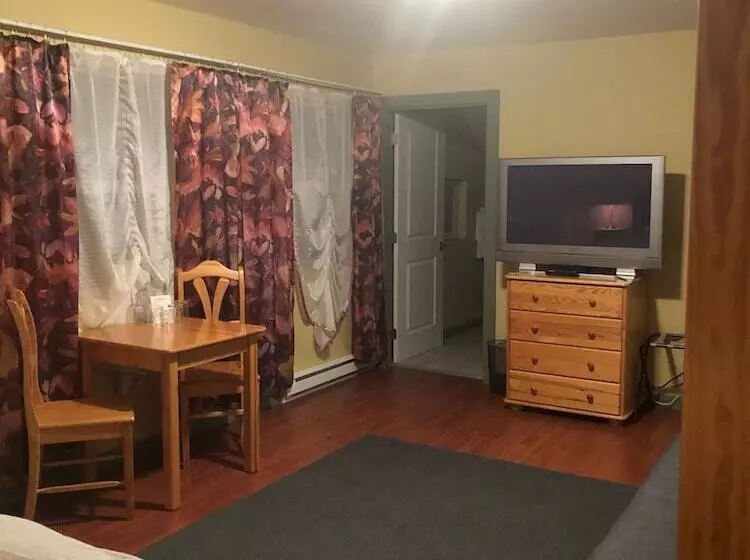 Bed and Breakfast Crowsnest Vineyards Guesthouse