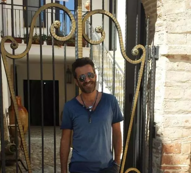 Aamiaismajoitus (B&B) Residenza La Nivera