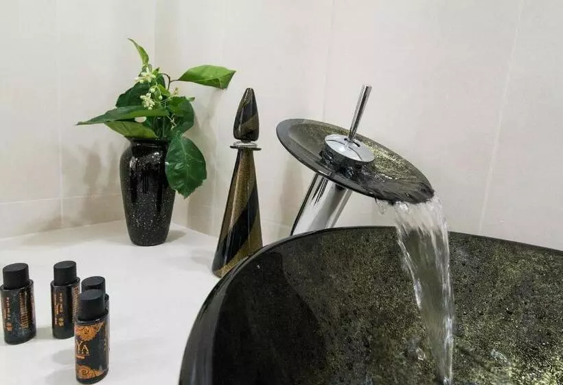 Aamiaismajoitus (B&B) Residenza La Nivera