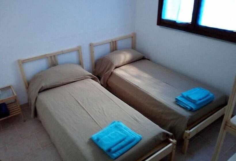 여관 Parco Dei Crisciuni Villaggio Camping