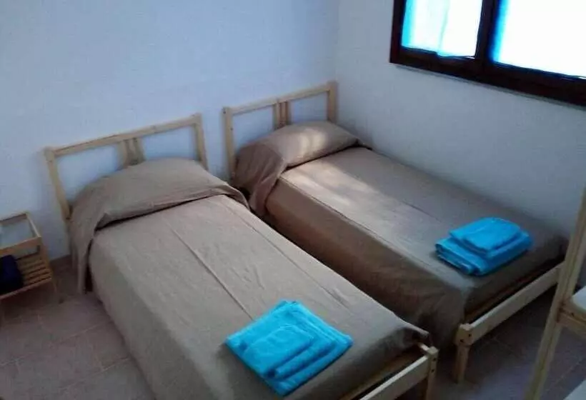 Hostelli Parco Dei Crisciuni Villaggio Camping