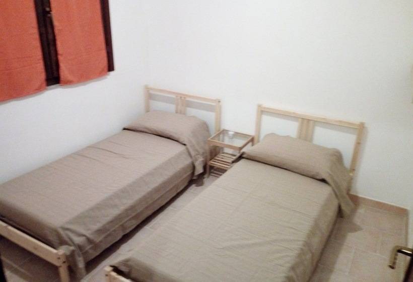 여관 Parco Dei Crisciuni Villaggio Camping