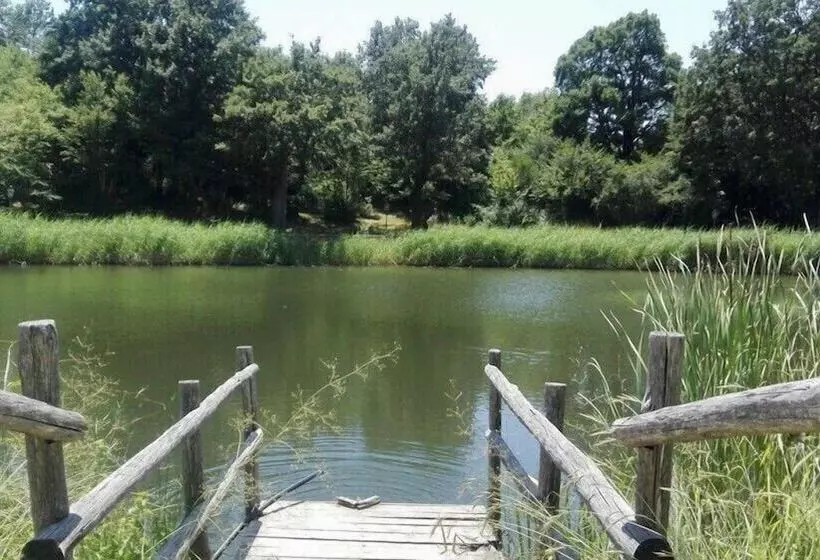 Hostelli Parco Dei Crisciuni Villaggio Camping