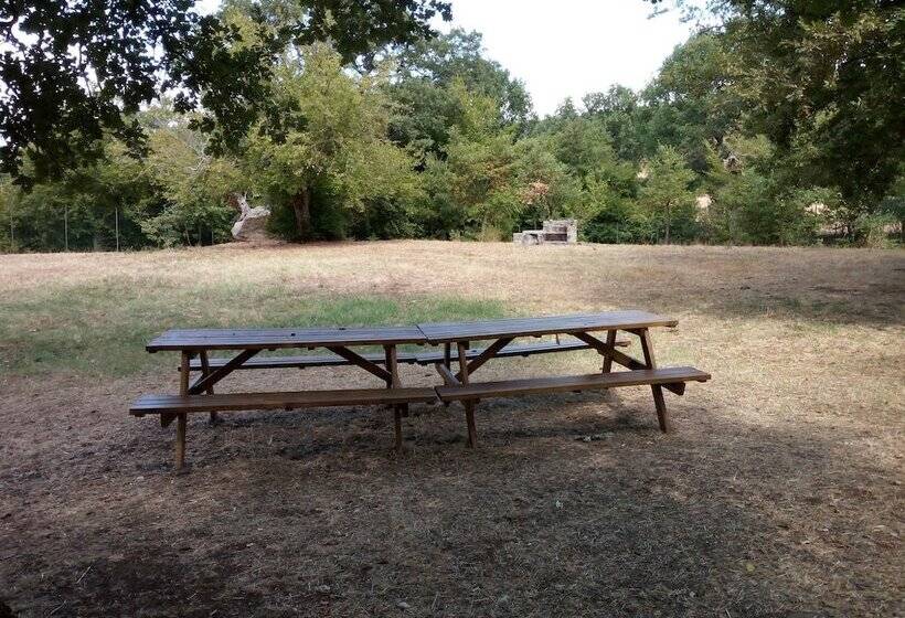 여관 Parco Dei Crisciuni Villaggio Camping