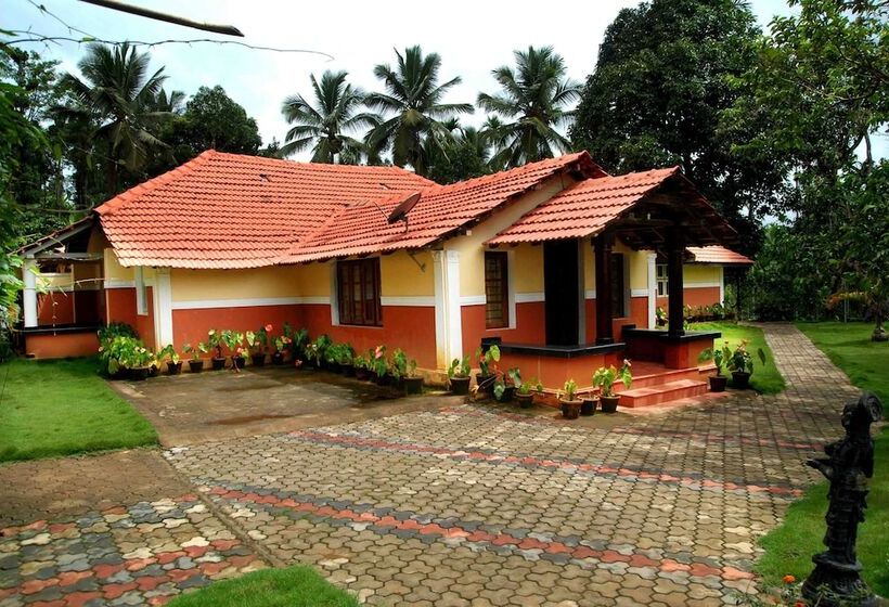 هتل Chandragiri Bungalow