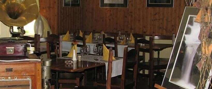 ホテル Hôtel De La Truite