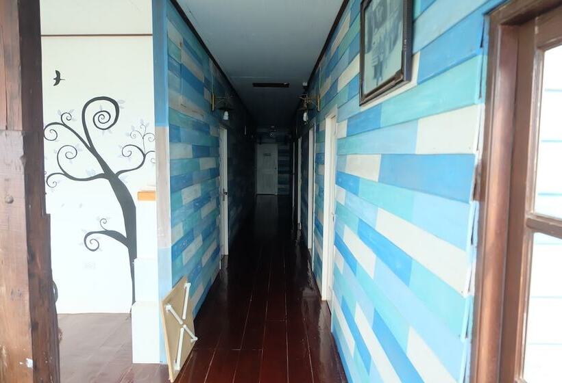 בית מלון כפרי Laong Pilom Boutique Guesthouse