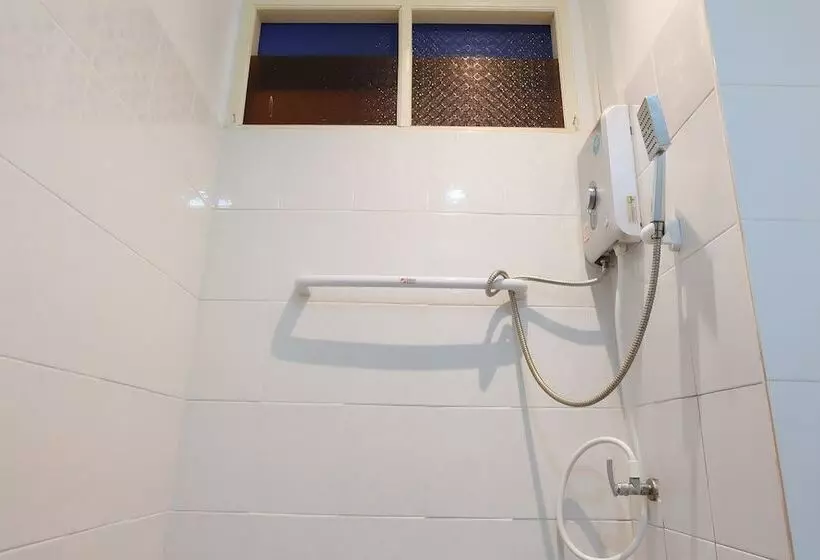 هتل Laong Pilom Boutique Guesthouse
