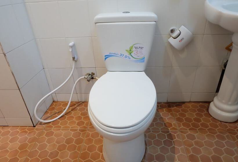 בית מלון כפרי Laong Pilom Boutique Guesthouse