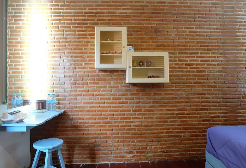 בית מלון כפרי Laong Pilom Boutique Guesthouse