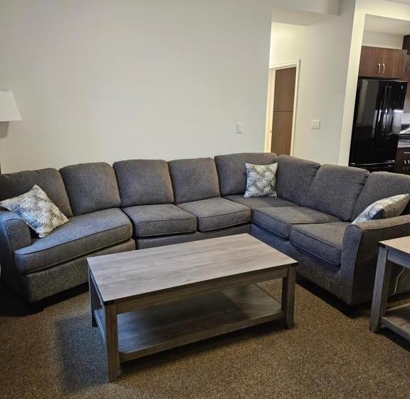 ホテル Surestay Studio By Best Western Hardisty