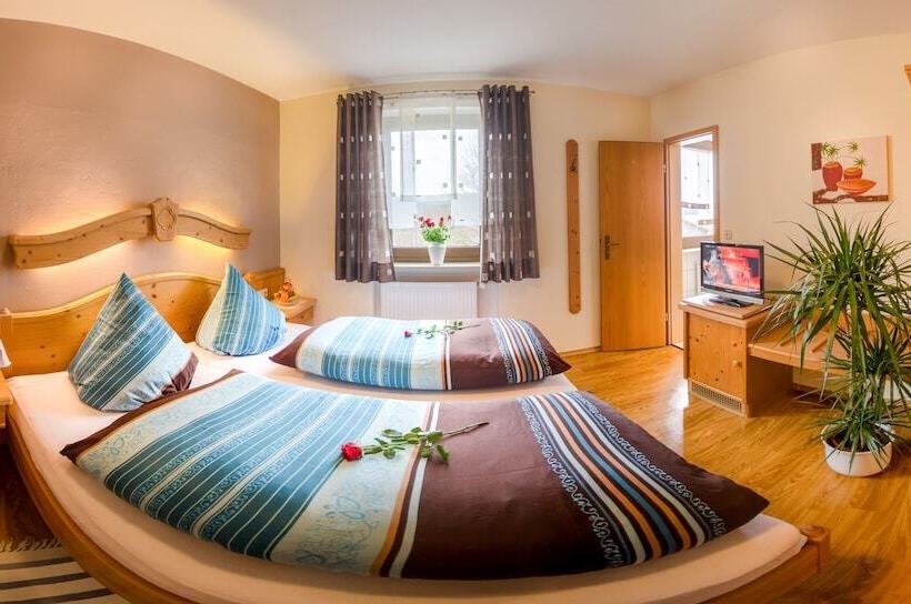 Landhotel Zum Goldenen Kreuz