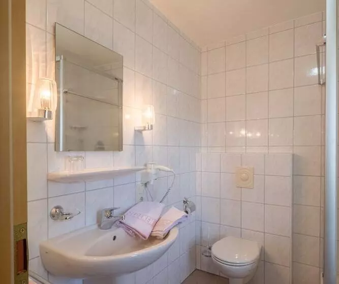 Landhotel Zum Goldenen Kreuz