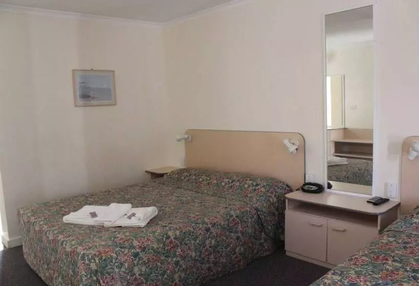 モーテル Mid Coast Motor Inn