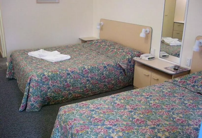 モーテル Mid Coast Motor Inn