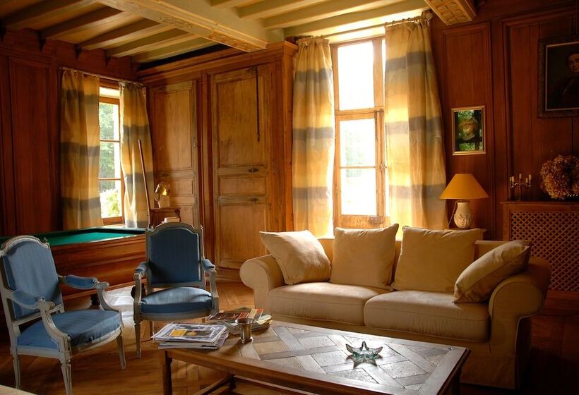 بنسيون Château De Chambiers