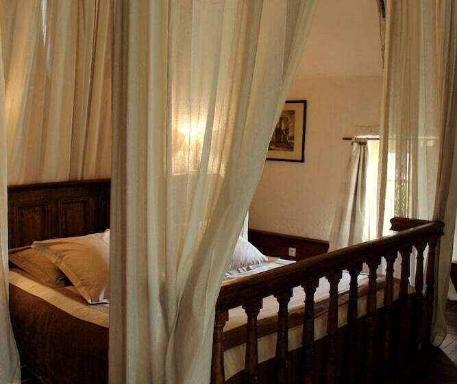 بنسيون Château De Chambiers