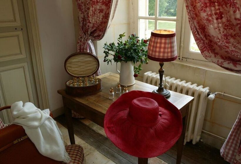 بنسيون Château De Chambiers