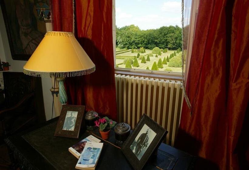 بنسيون Château De Chambiers