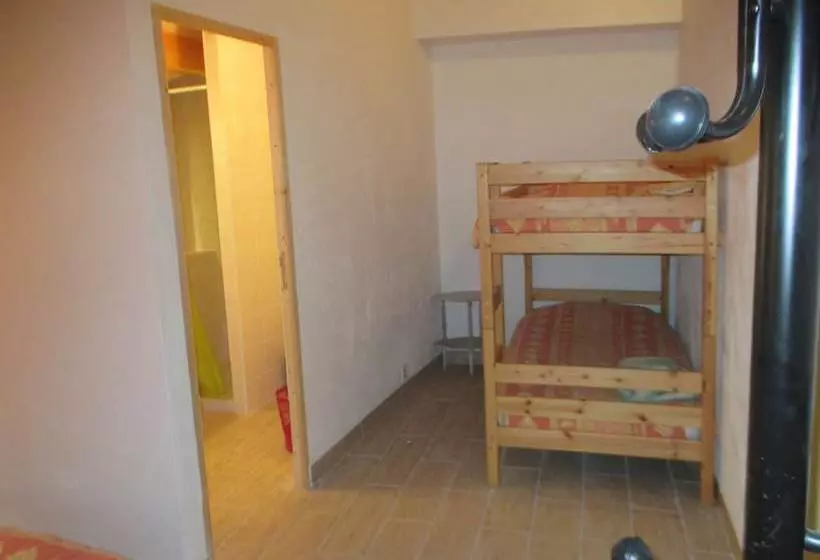 ペンション Gîte Auberge L Oustalet