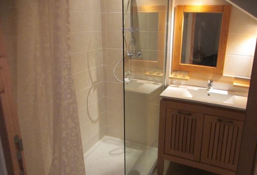 Пансион Gîte Auberge L Oustalet