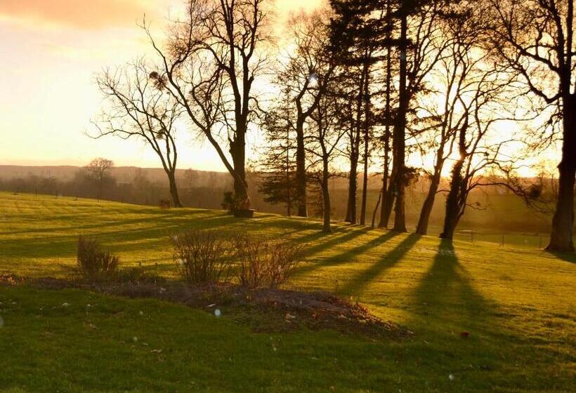 צימר Chateau De Sury