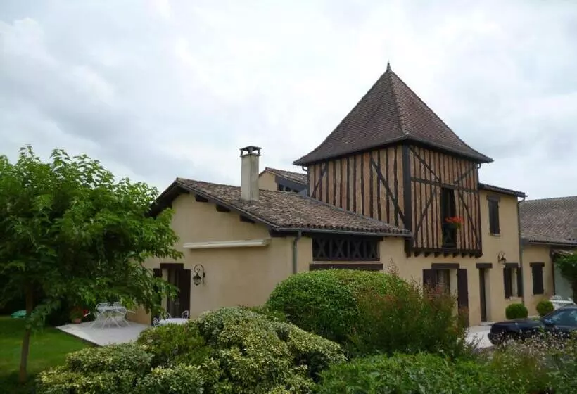 ベッドアンドブレックファースト Les Sureaux