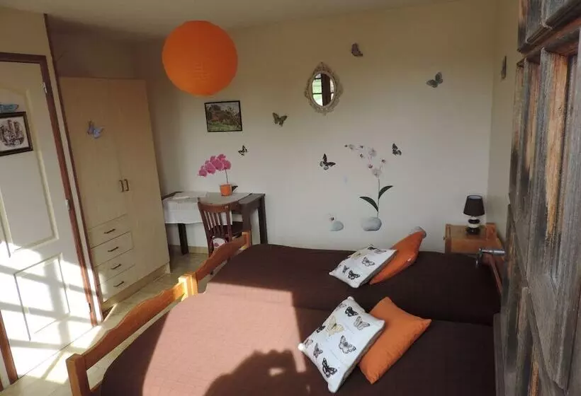 Aamiaismajoitus (B&B) Les Vergers De La Vicomté D Auge