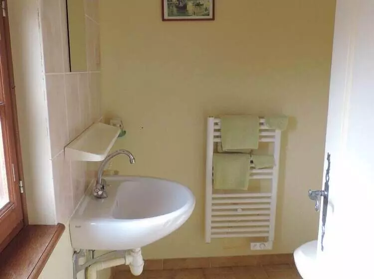 Aamiaismajoitus (B&B) Les Vergers De La Vicomté D Auge