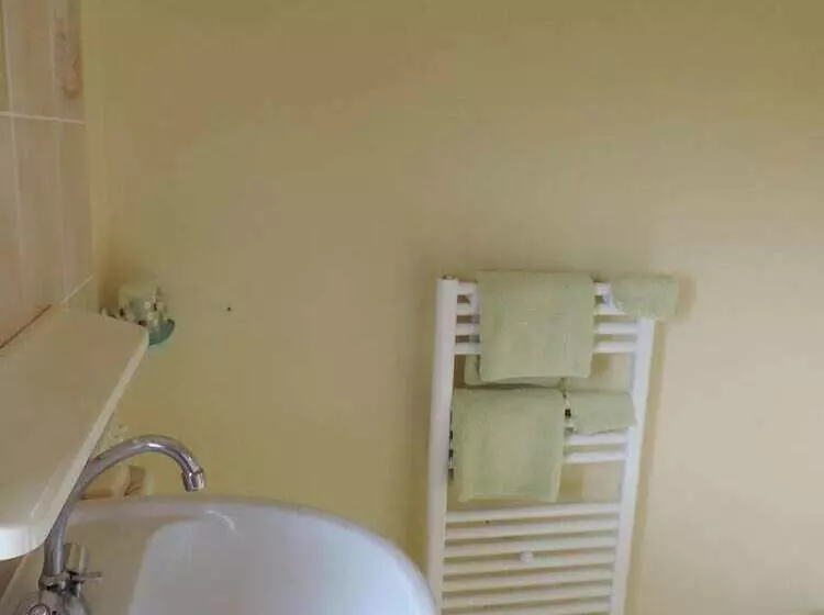 Aamiaismajoitus (B&B) Les Vergers De La Vicomté D Auge