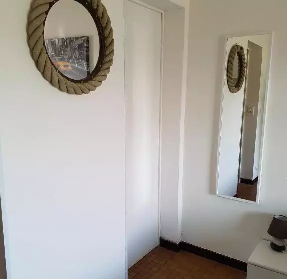 Aamiaismajoitus (B&B) Villa Face Mer