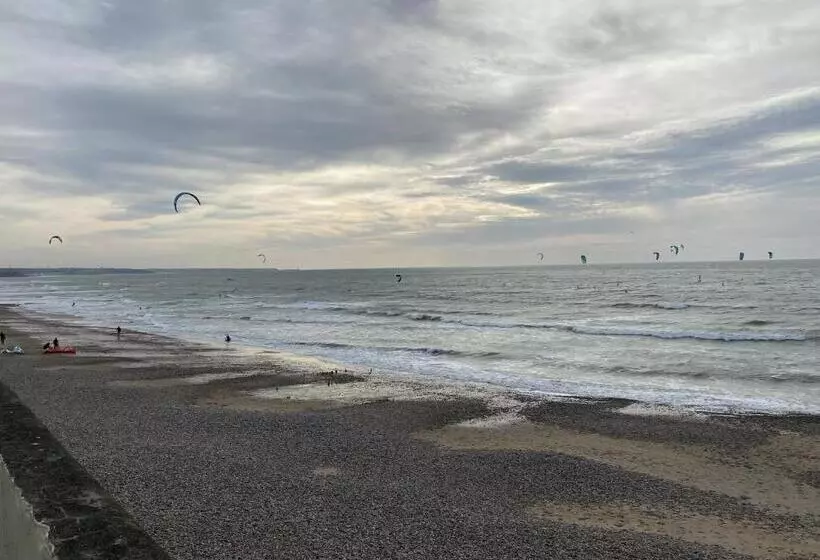 Aamiaismajoitus (B&B) Villa Face Mer