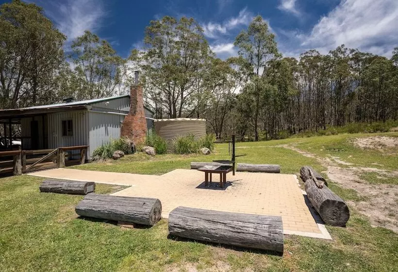 Four Bull Hut