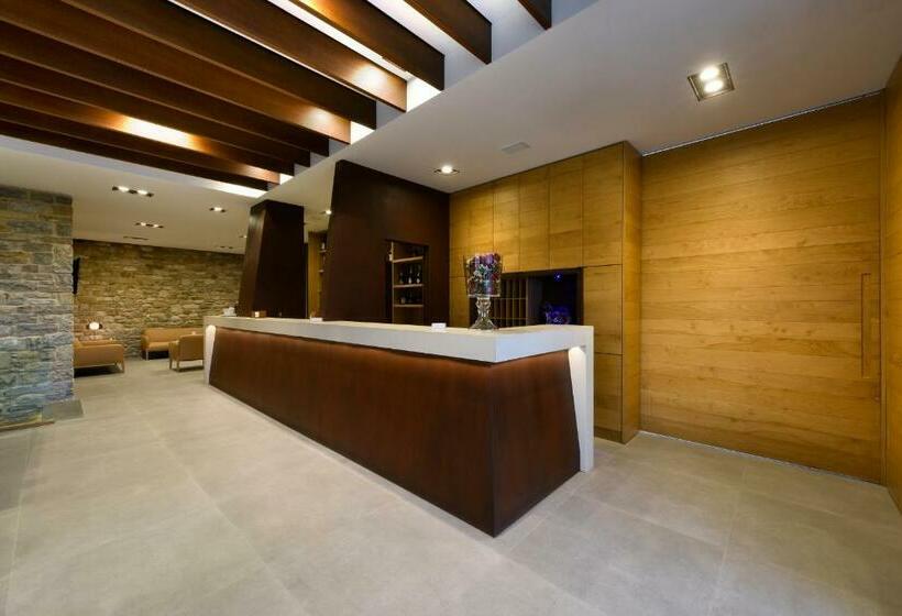 Hostal Borgotufi Albergo Diffuso