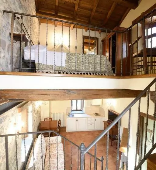 簡易ホテル Borgotufi Albergo Diffuso