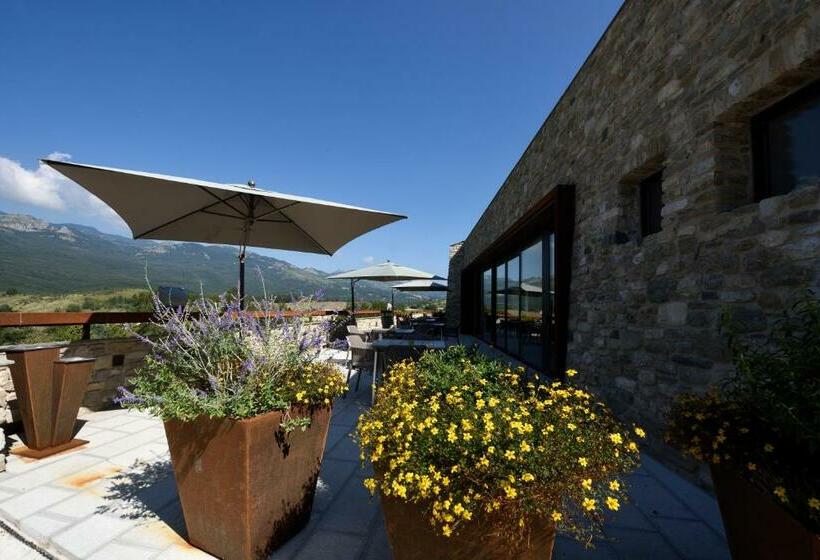 Hostal Borgotufi Albergo Diffuso