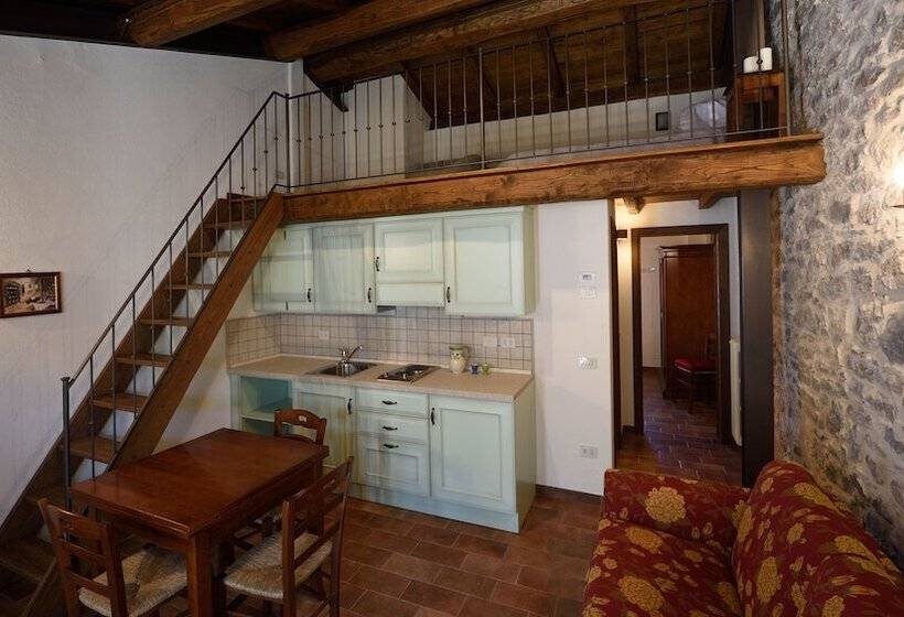 Hostal Borgotufi Albergo Diffuso