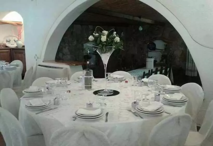 ホテル Agriturismo Muzzu